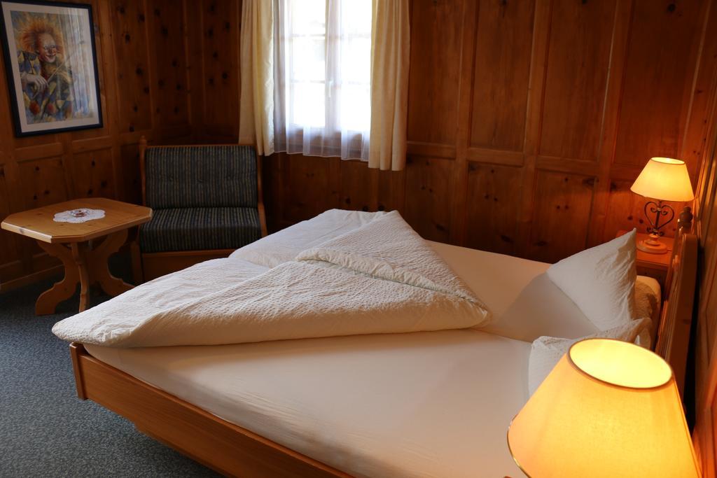 Hotel Restaurant Alpenblick Ernen Bagian luar foto