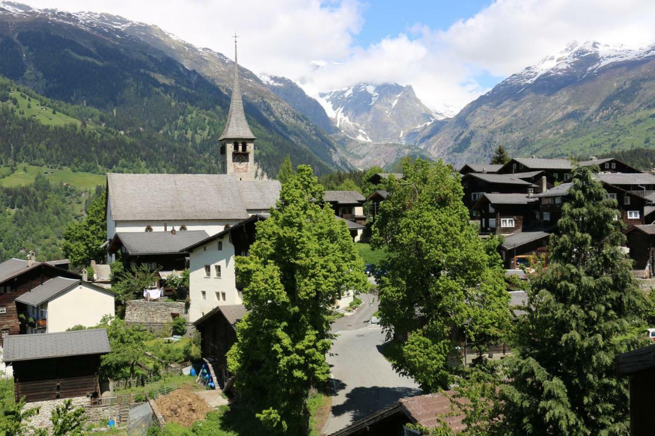 Hotel Restaurant Alpenblick Ernen Bagian luar foto